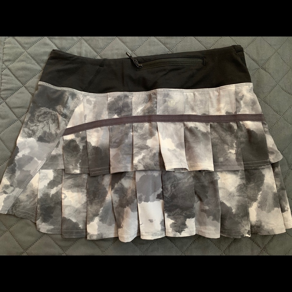 Lululemon Run Pace Setter Skirt Size 4